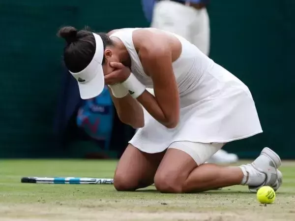 关于意大利网球队强势日本网球队，克耶高斯三分雨点燃全场的信息