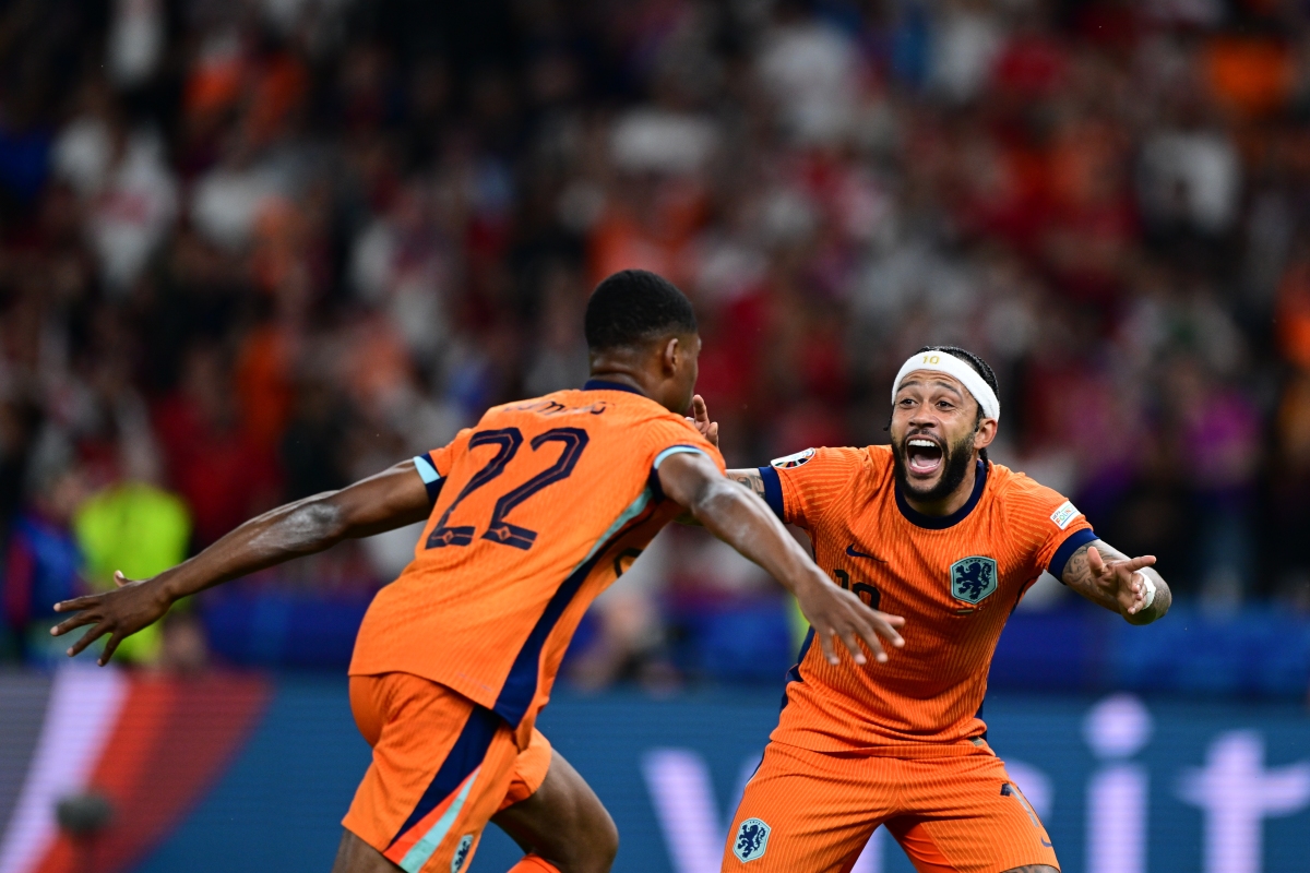 中国熊猫体育-荷兰惨败奥地利，遗憾离开比赛，表现糟糕