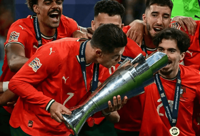 荷兰点球大战力克葡萄牙晋级的简单介绍