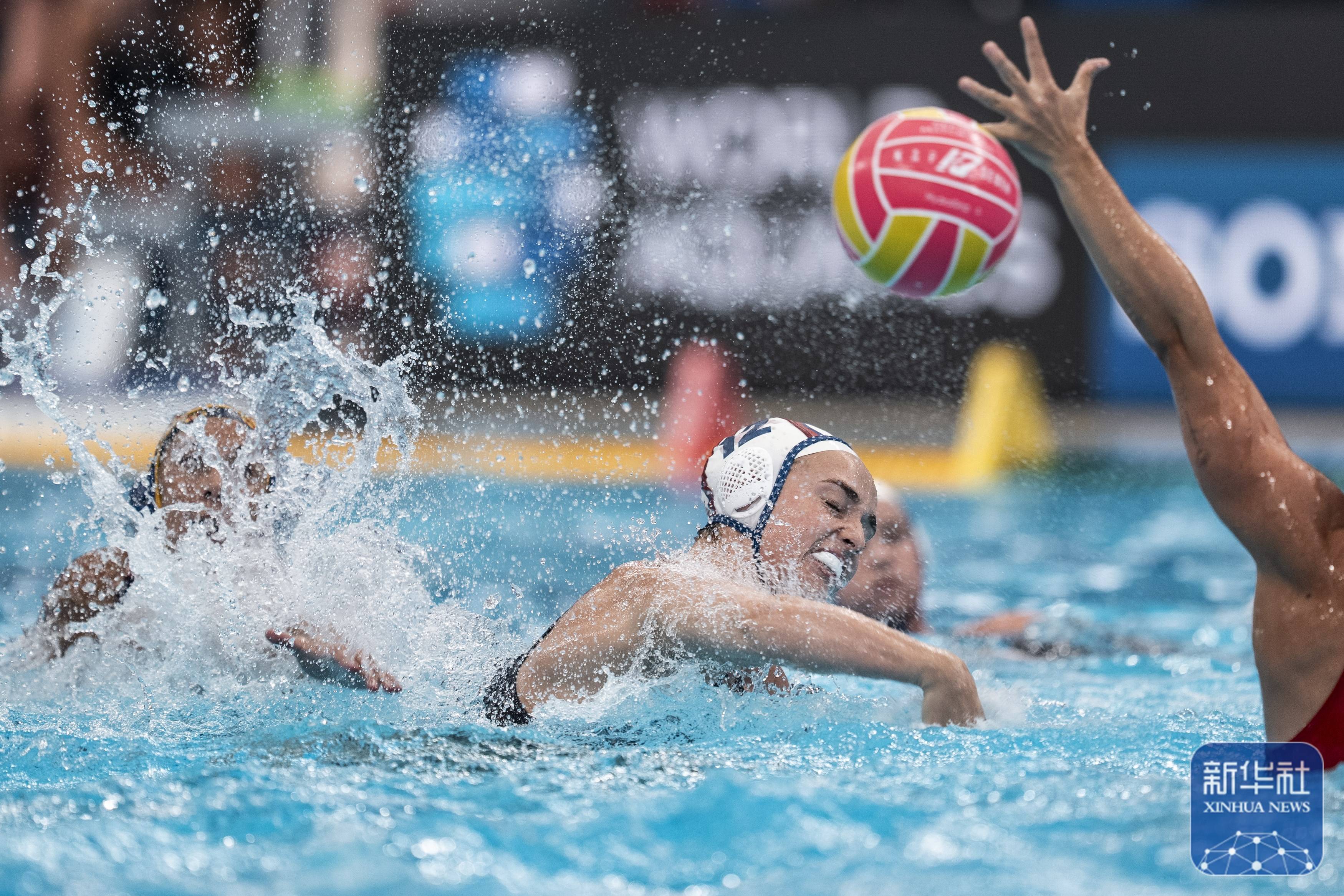 美国游泳队表现抢眼,向金牌挺进的简单介绍 美国游泳队表现抢眼,向金牌挺进的简单介绍