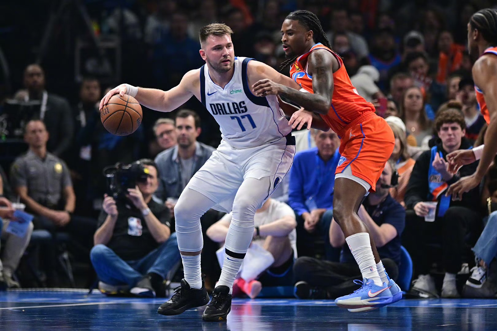 欧洲篮球赛事爆冷，球队实现逆袭的简单介绍