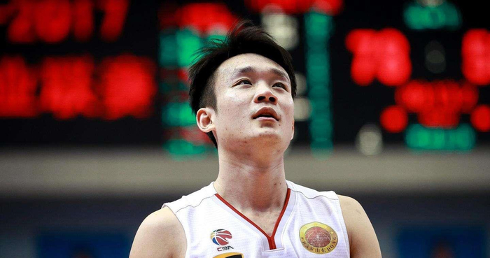 关于日本男篮逆转勇士B队，波尔津吉斯爆发神勇的信息