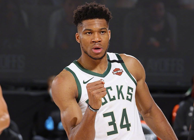 英格兰爆冷墨西哥，罗本打破历史纪录