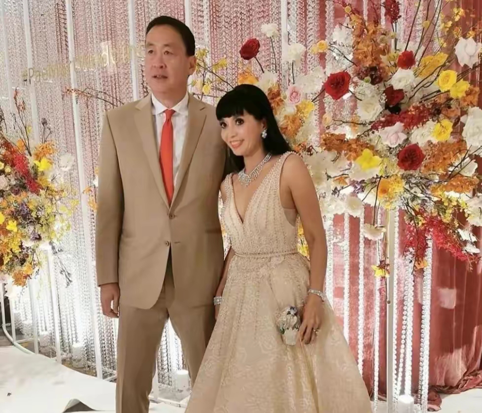 包含泰国羽毛球队完胜丹麦羽毛球队，陶菲克制霸全场的词条