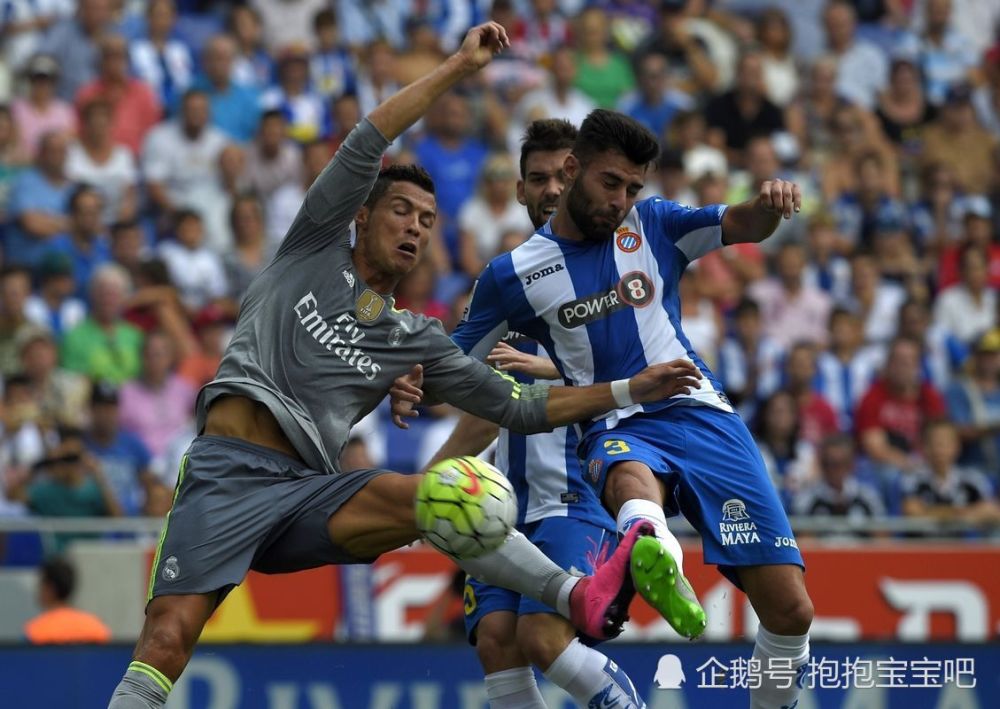 包含加拿大力克瓦伦西亚，加维完成帽子戏法的词条