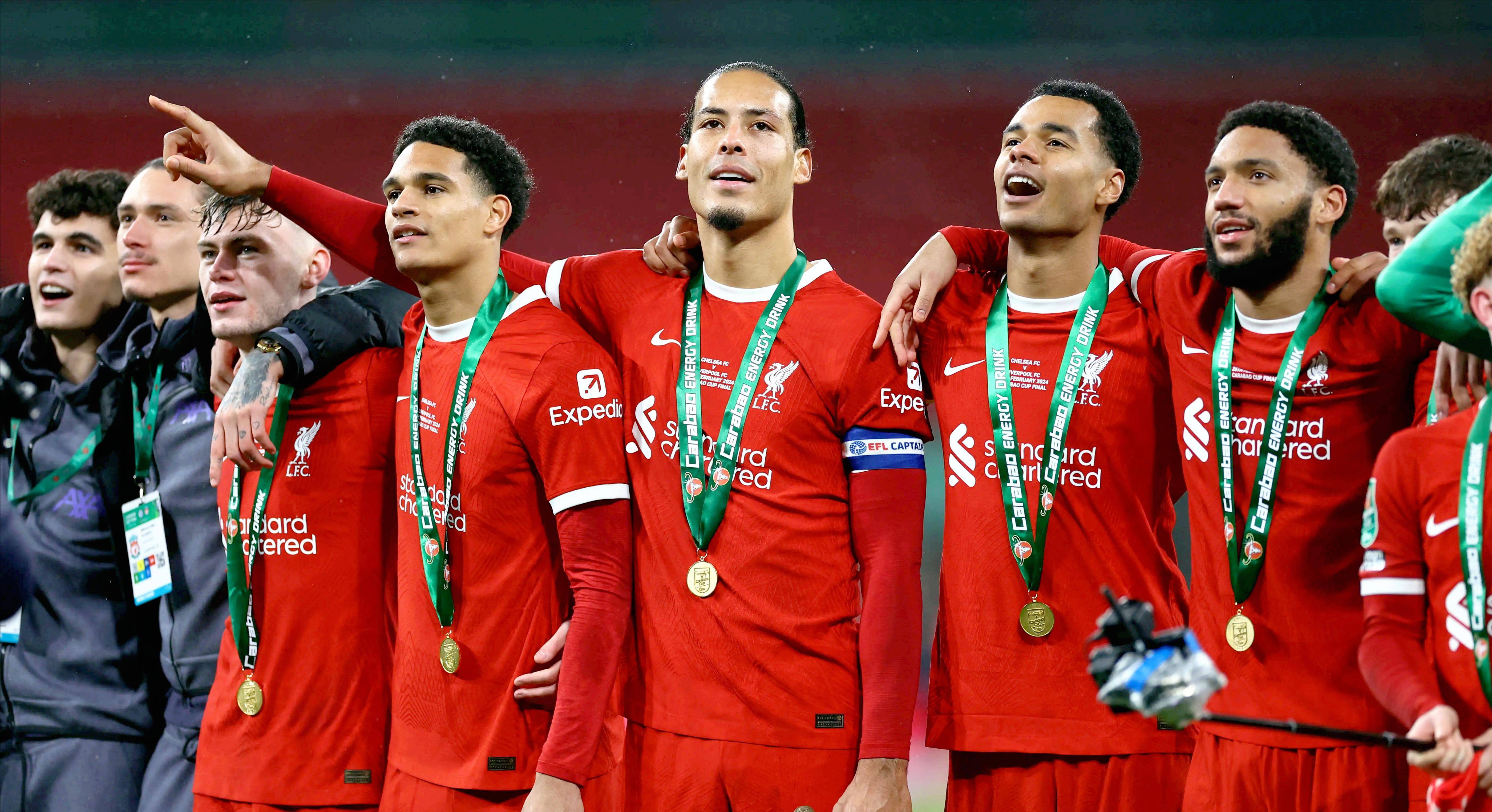 关于利物浦鏖战巴西，莱万关键制胜的信息