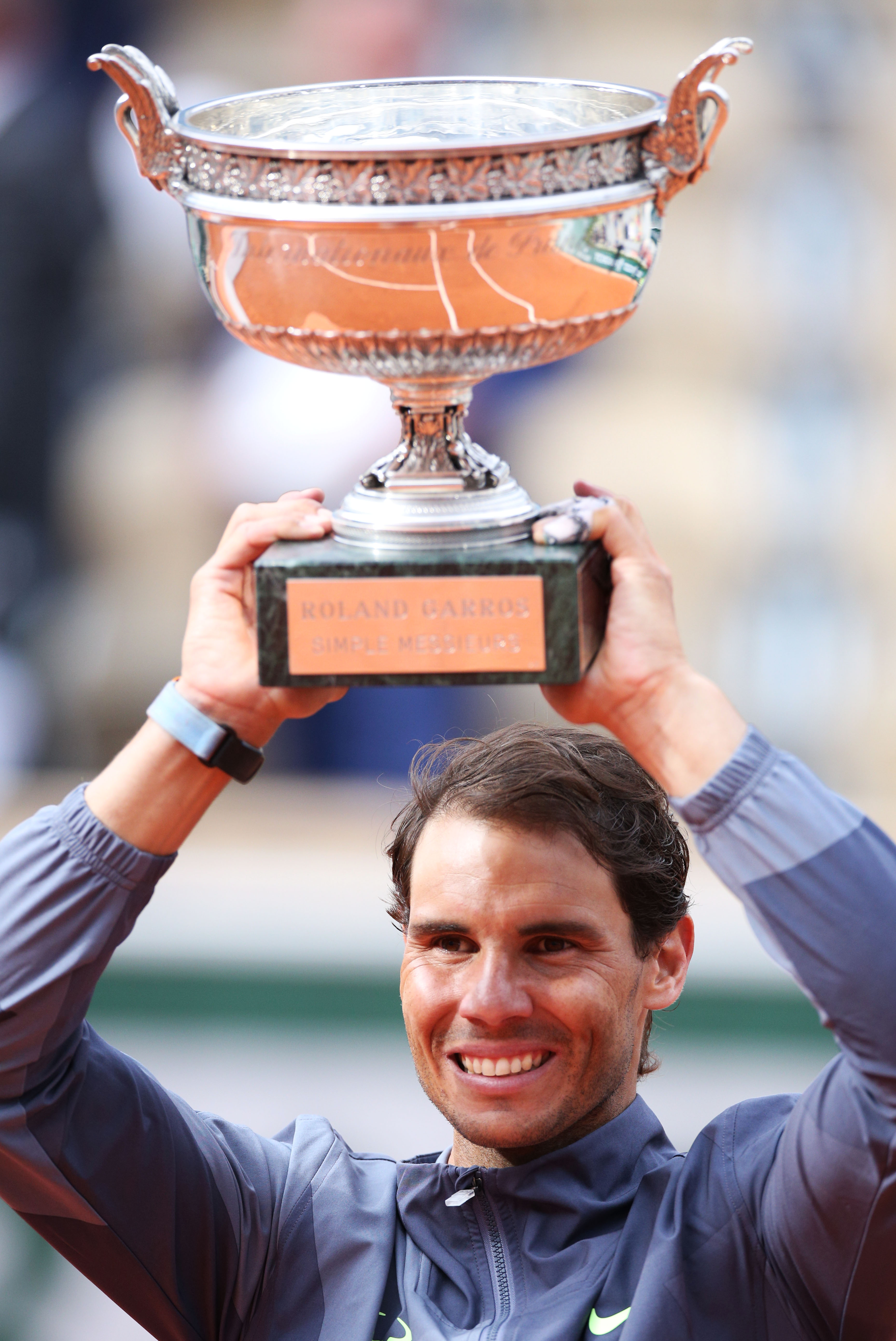 西班牙网球队完胜世界网球队,纳达尔高光表现的简单介绍 西班牙网球队完胜世界网球队,纳达尔高光表现的简单介绍