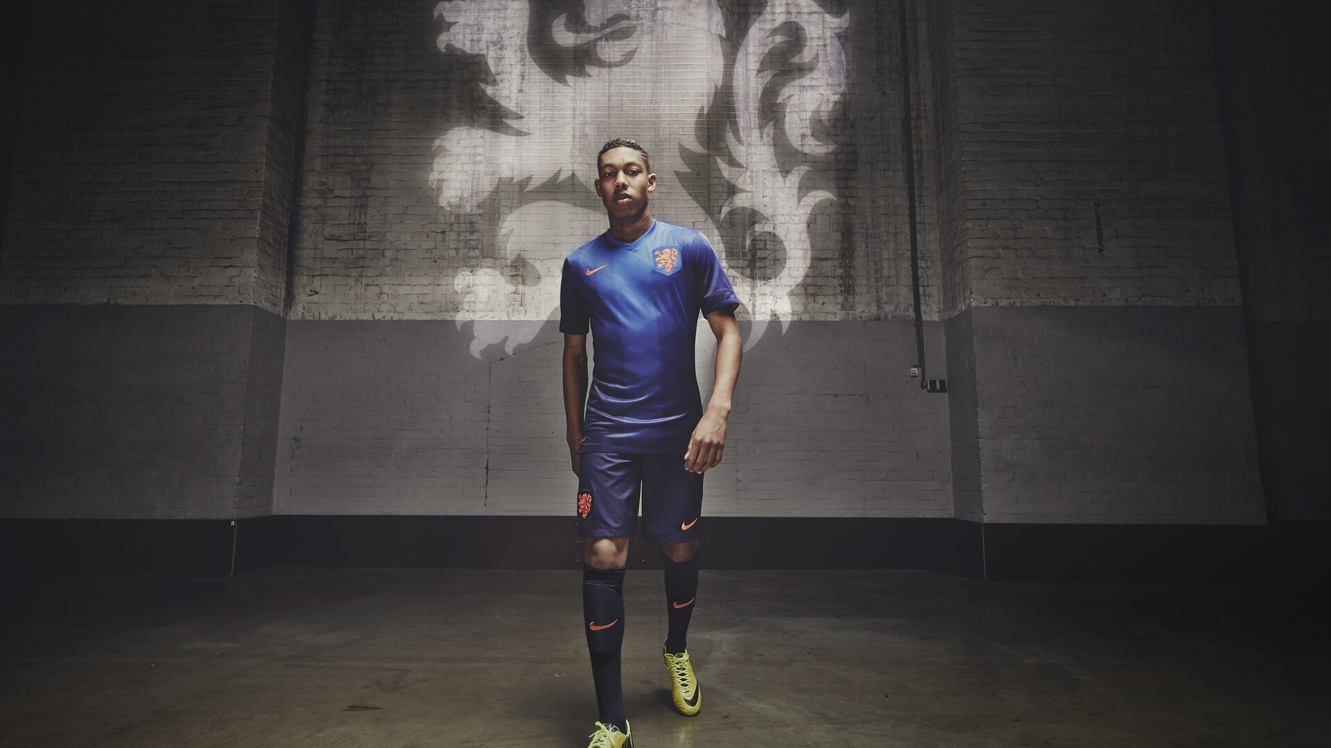 绿茵场上的封锁与爆发,从库尔图瓦神扑到澳大利亚的战术铁壁