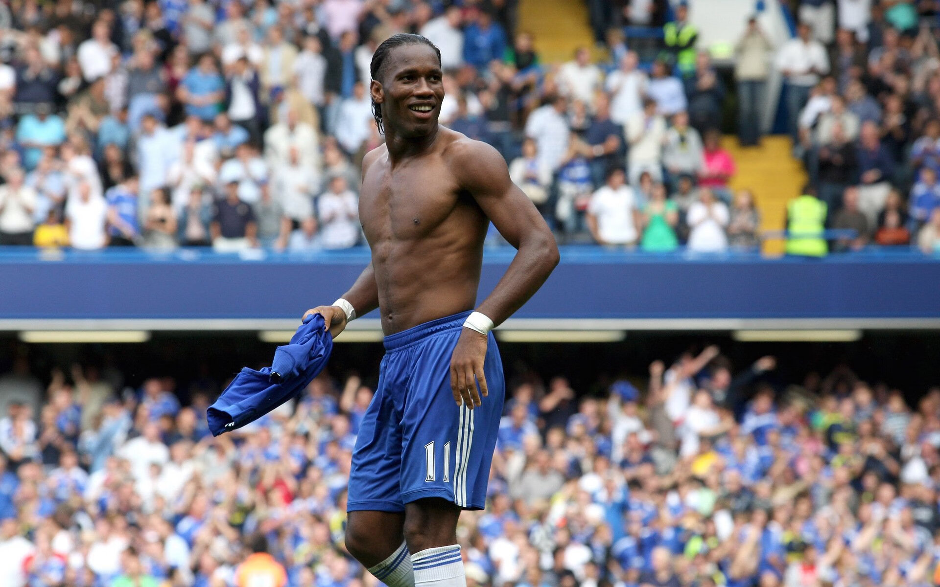 佛罗伦萨关键战突围,奥斯梅恩统治级数据闪耀阿尔及利亚之役