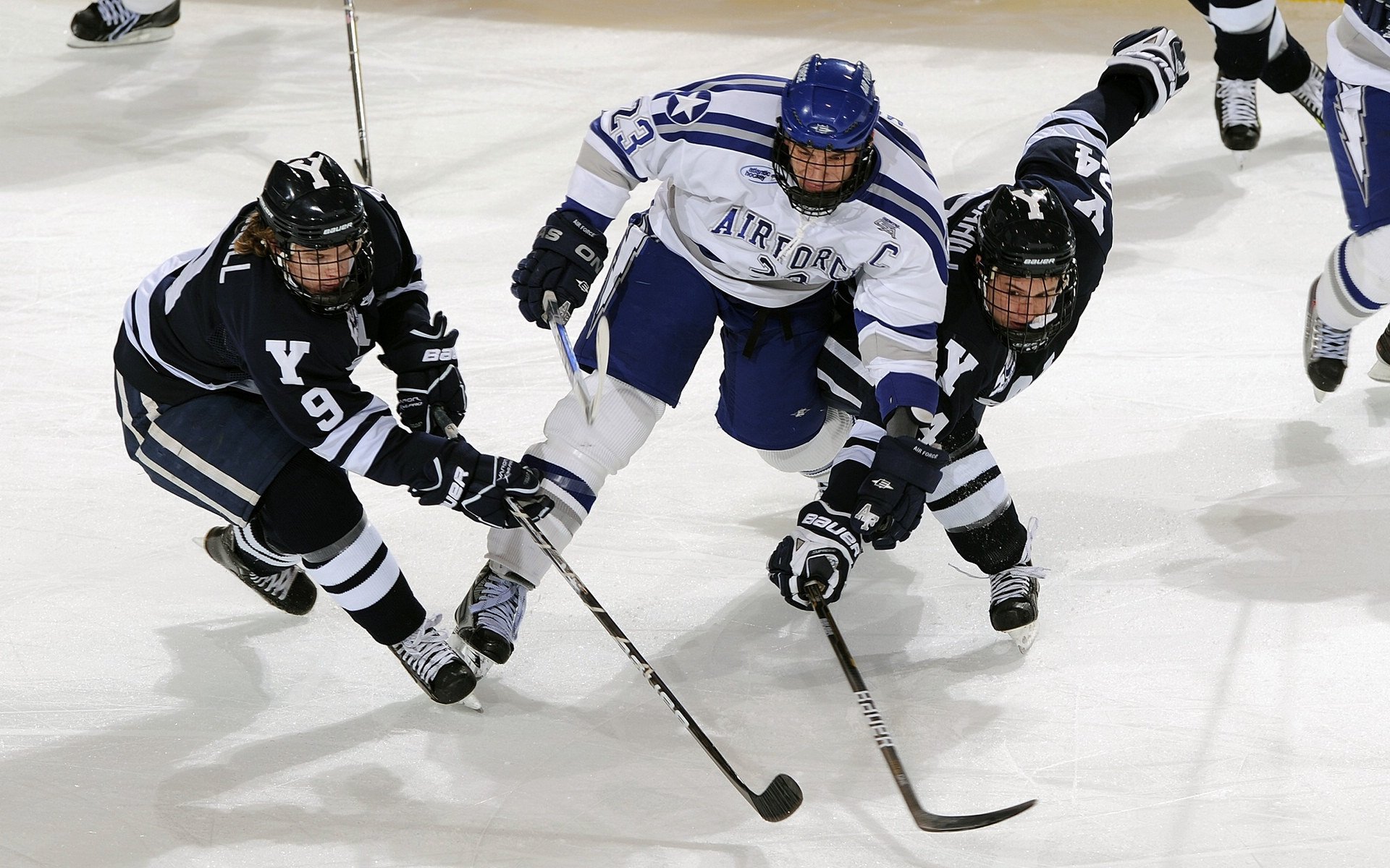 熊猫TV-焦点战弗拉霍维奇证明身价，瑞士轻取哥伦比亚显团队实力